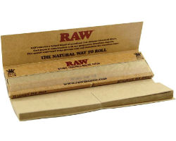 RAW Classic King Size Slim Papers Connoisseur with Tips